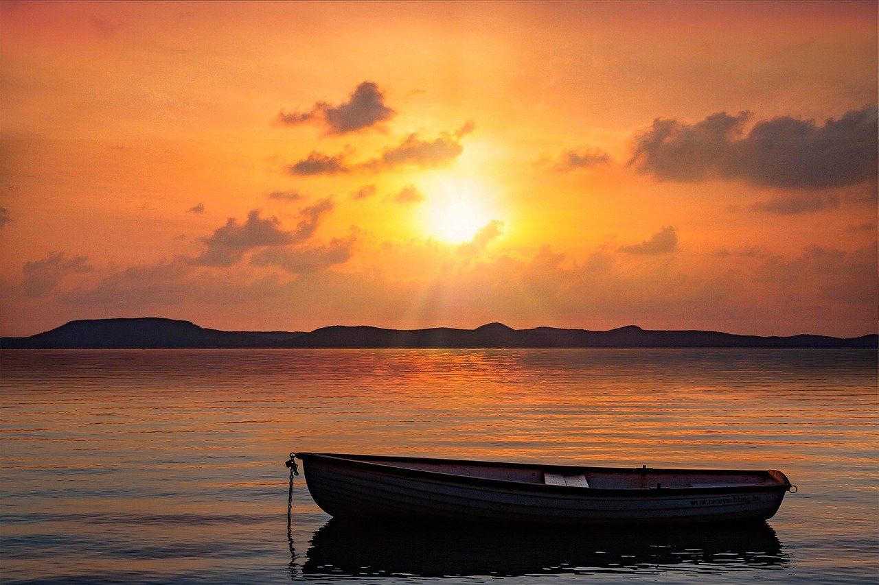 Boating safety and tips – Image 1