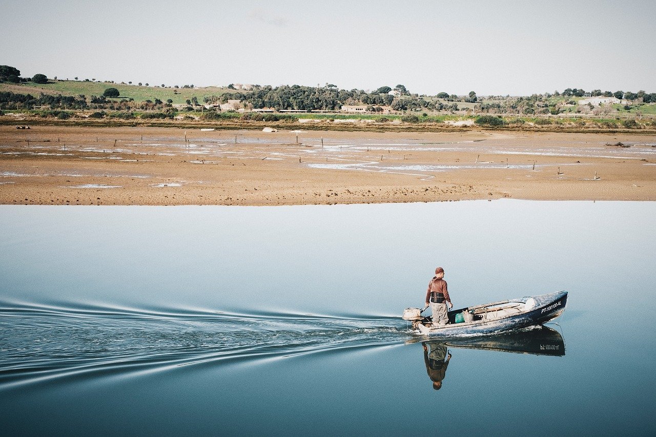 Boating safety and tips – Image 2